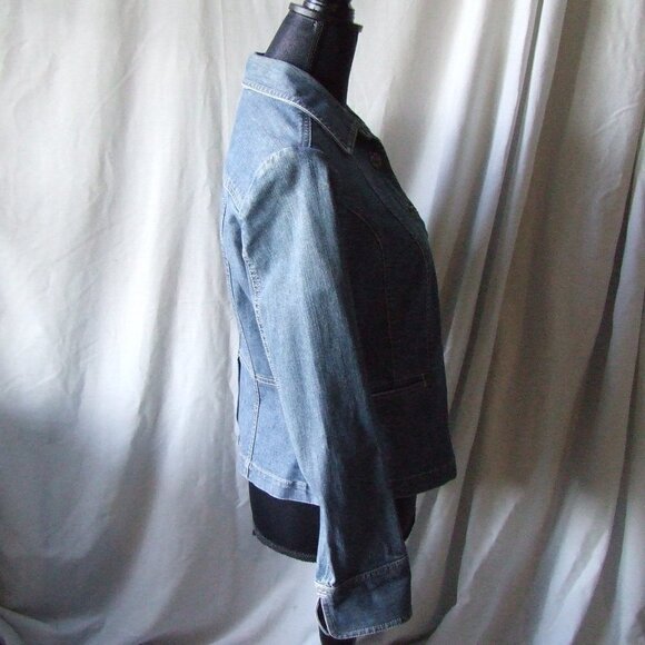 Valerie Stevens jean jacket petite medium blue denim coat grey plastic buttons - Picture 2 of 12